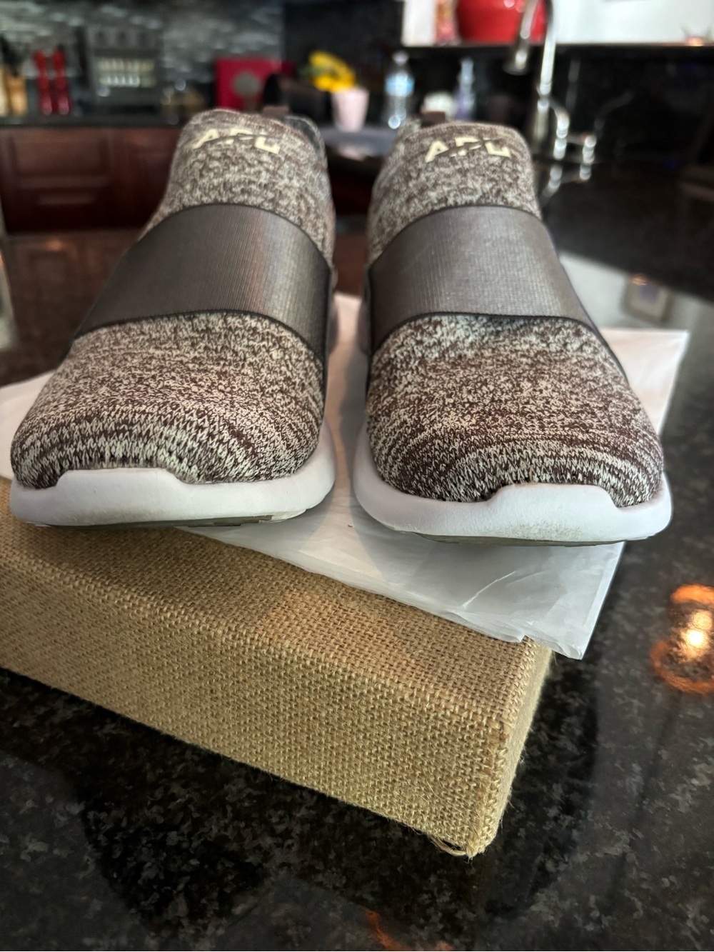 APL athletic shoe - Picture 2 of 10